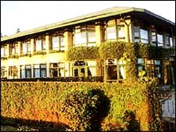 Silver Oaks Hotel